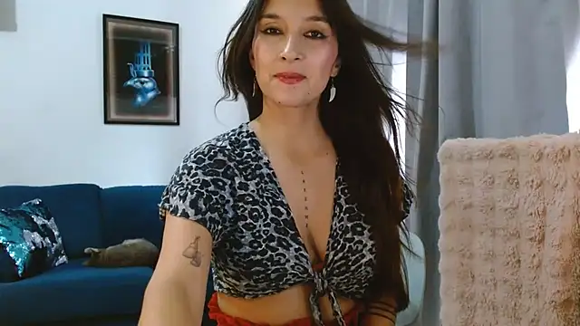 Chat XXX en directo de Almaglow_
