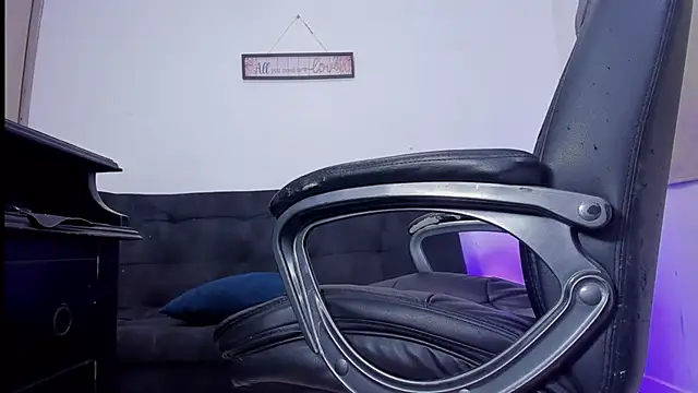 enyel_100 Webcam show