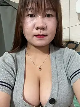 Liness101's Webcam Show