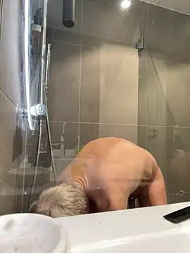 Pierre4tjyxx's Webcam Show