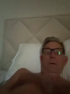 Pierre4tjyxx 网络视讯表演