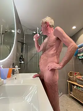Pierre4tjyxxn Webbikameraesitys