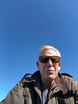 Pierre4tjyxx 网络视讯表演