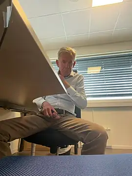 Pierre4tjyxx webkamerás műsora