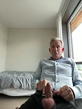 Pierre4tjyxx webcam show
