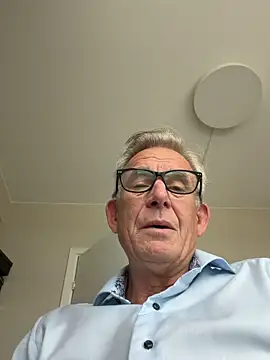 Pierre4tjyxx Adlı Modelin Web Kamerası Şovu