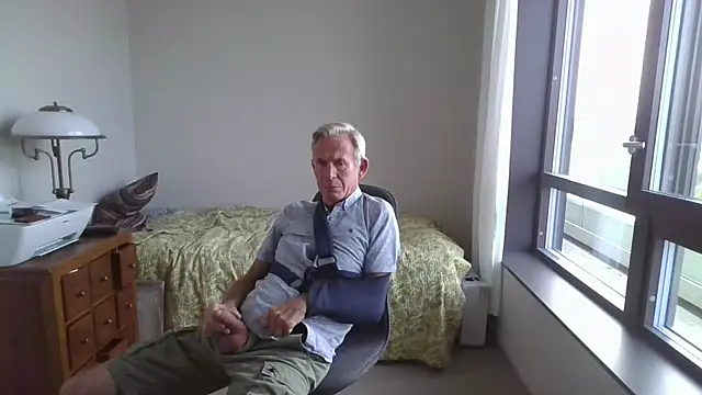 Pierre4tjyxx Webcamshow
