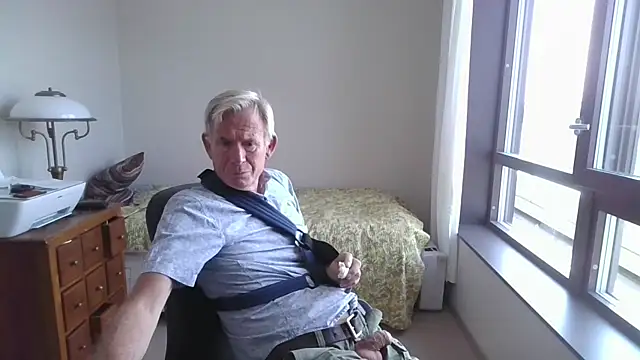 Pierre4tjyxx Webcamshow