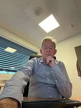 Pierre4tjyxx webcam show