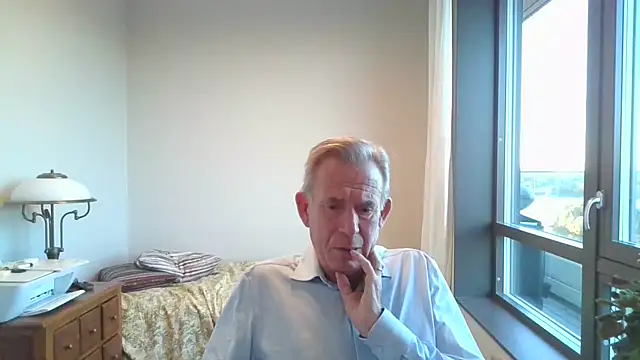 Pierre4tjyxxn Webbikameraesitys
