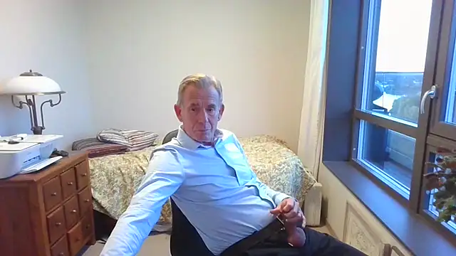 Pierre4tjyxxn Webbikameraesitys
