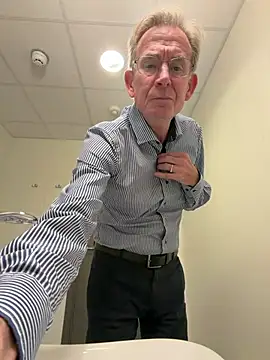 Pierre4tjyxxn Webbikameraesitys