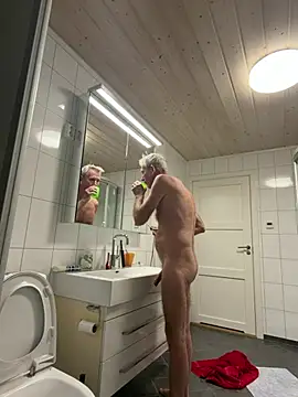 Pierre4tjyxx Webcam Show
