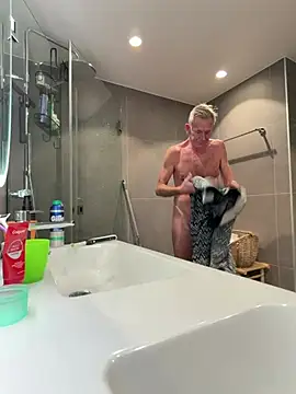 Pierre4tjyxx webcam show