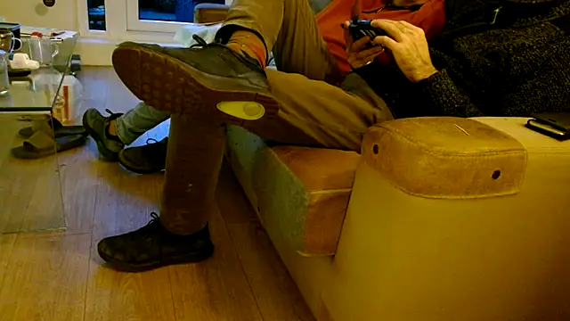 055Turk: διαδικ τυακό σόου στην κάμερα