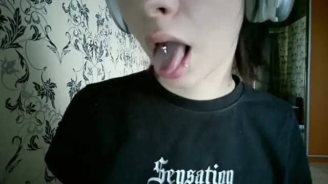 LxayBloom's Webcam Show