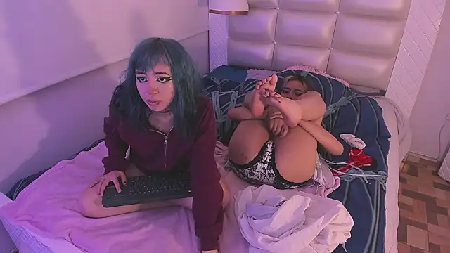 Madewithhell Webcam show