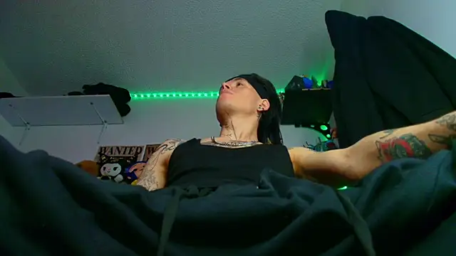 Pokazy przed kamerką – Anhony_Muscle
