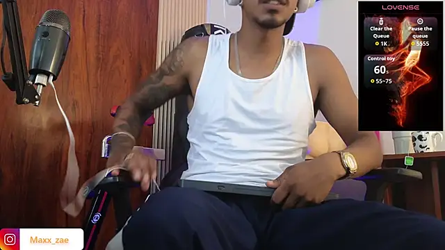 عرض كام Latinmoster_boss