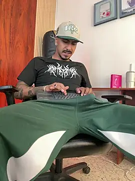 Pokazy przed kamerką – Latinmoster_boss