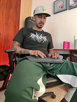 Latinmoster_boss webkamerás műsora