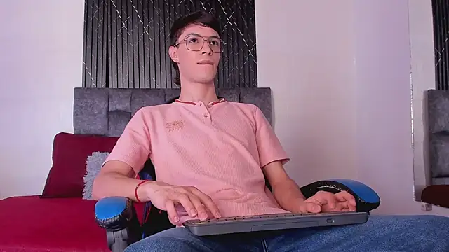 Alexxus_Smith Adlı Modelin Web Kamerası Şovu