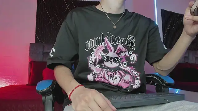 Alexxus_Smith 在線直播表演
