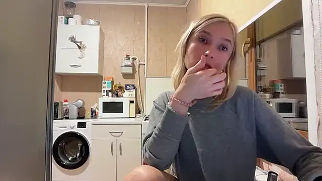 AngelJeni Chat XXX in diretta