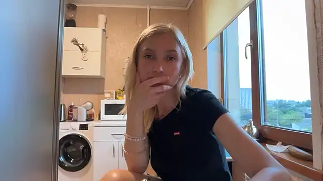 Show modela AngelJeni na web-kameri