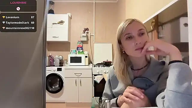 Chat XXX en directo de AngelJeni