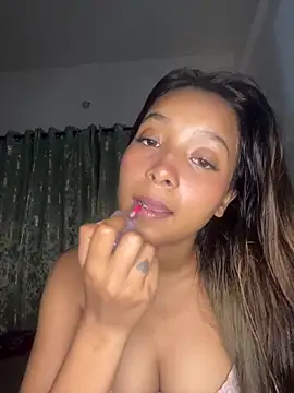annaya_sexy Show in webcam