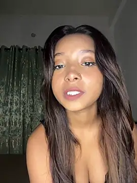 annaya_sexy's Webcam Show