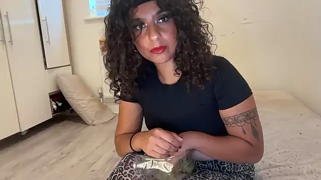 fayfay21@xh webcam show