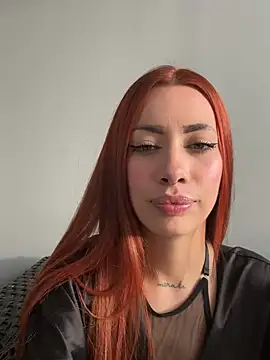 Онлайн чат XXX LolaGray__