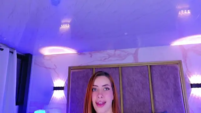 Chatroom XXX en direct de LolaGray__