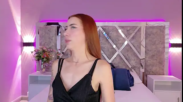 XXX chat uživo modela LolaGray__