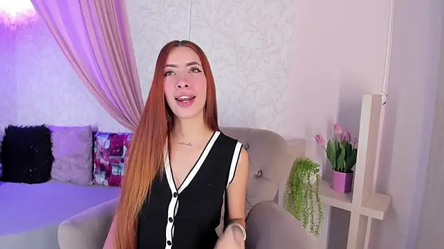 Pokazy przed kamerką – LolaGray__