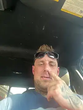 WIDBIGWHITECOCK's Webcam Show