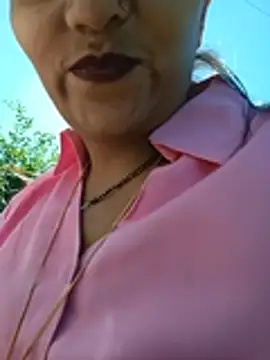 YOURBHABI143 在線直播表演