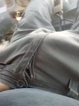 Nicolas_17's Webcam Show