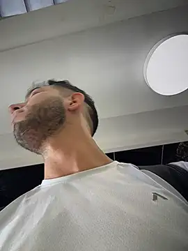 liam_bronw's Webcam Show