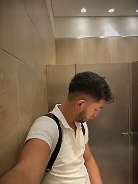 liam_bronw 在線直播表演