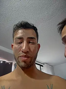 liam_bronw Show in webcam