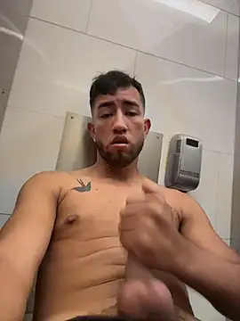 liam_bronw Show in webcam