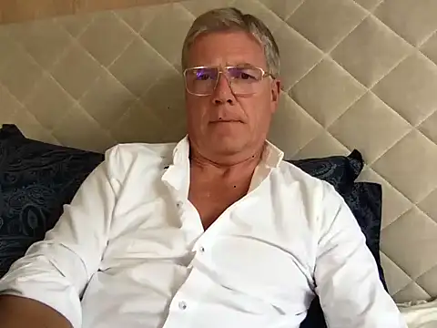 aldelafont 网络视讯表演