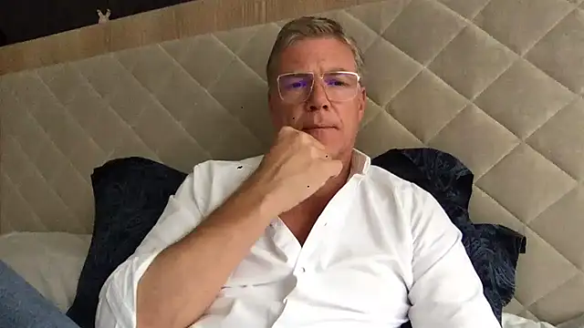 Вебкам-шоу aldelafont