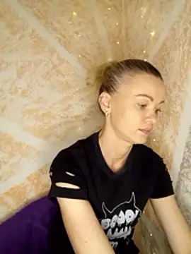 NitaXSky's Live XXX Chat