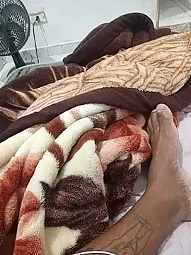 Show modela leozinho23cm23 na web-kameri