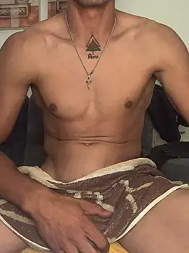 Creyes792 Show in webcam