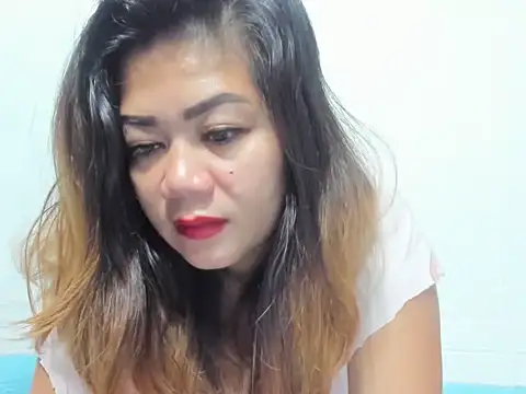 Sweat40_pretty's Live XXX Chat